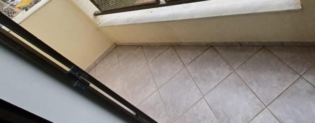 Proximo A Apartamento *